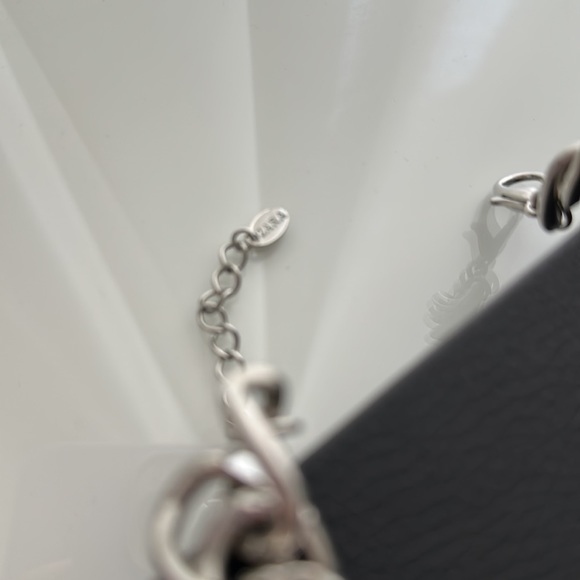 Chunky silver color chain necklace (heavy) - Picture 2 of 3